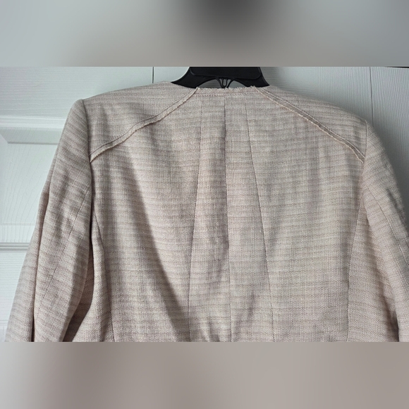NWOT White House Black Market Beige Blazer Size 14 - Picture 7 of 10